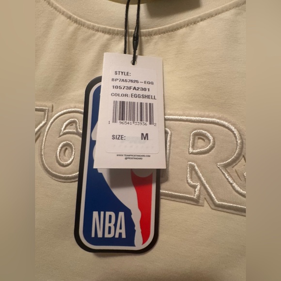 Philadelphia 76ers Pro Standard Luxe Cream Boxy Crop Top NWT - Picture 6 of 10